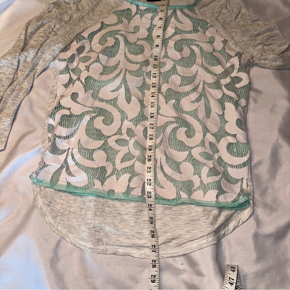 Dolan Grey and Green with Lace Overlay Super Soft Shirt Made in USA Size XS l - Picture 5 of 6